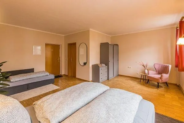 Stadtgut Moelkau 公寓